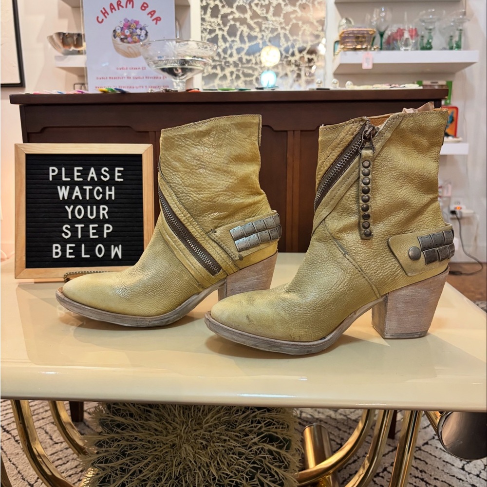 A.S 98 Bone Coloured Leather Boots NWOT